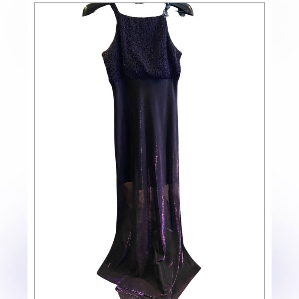 BETSEY AND ADAM METALLIC PURPLE GOWN SIZE 10